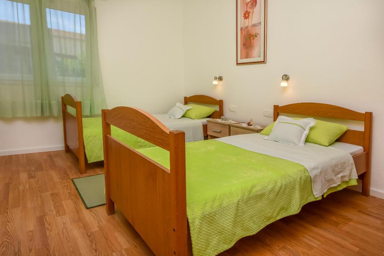 Apartments Matas 로고즈니차 외부 사진